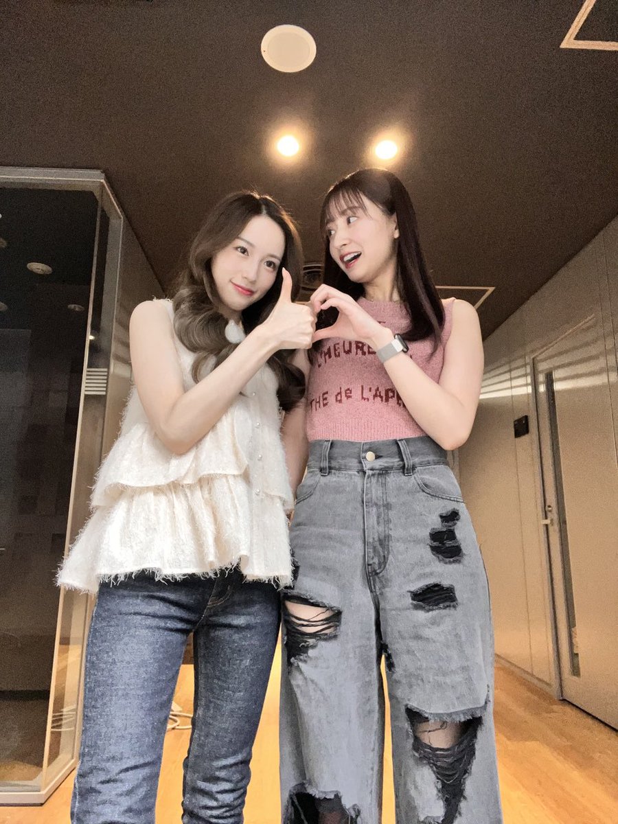 fiolily スパークリングペプラムスリーブレストップス fiolily キラキラトップス スパークリングぺプラムスリーブレス