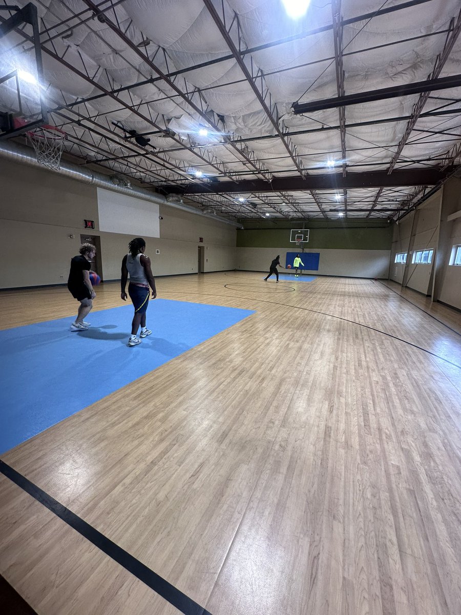 training right after pick ups 😜😖🤪