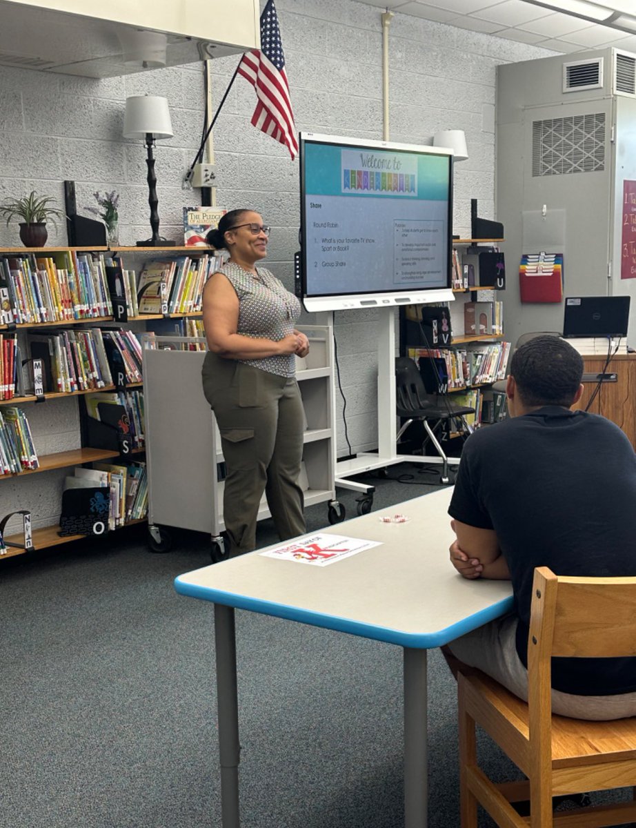 WManorCSD's tweet photo. Today we welcomed incoming Kindergarten students for a behind-the-scenes look at school! While the children participated in activities, the families engaged in a Morning Meeting session with Wilmington Manor’s Student Advisor Ms. Ward! Welcome to the Roadrunner family! https://t.co/0b13HRhzkc