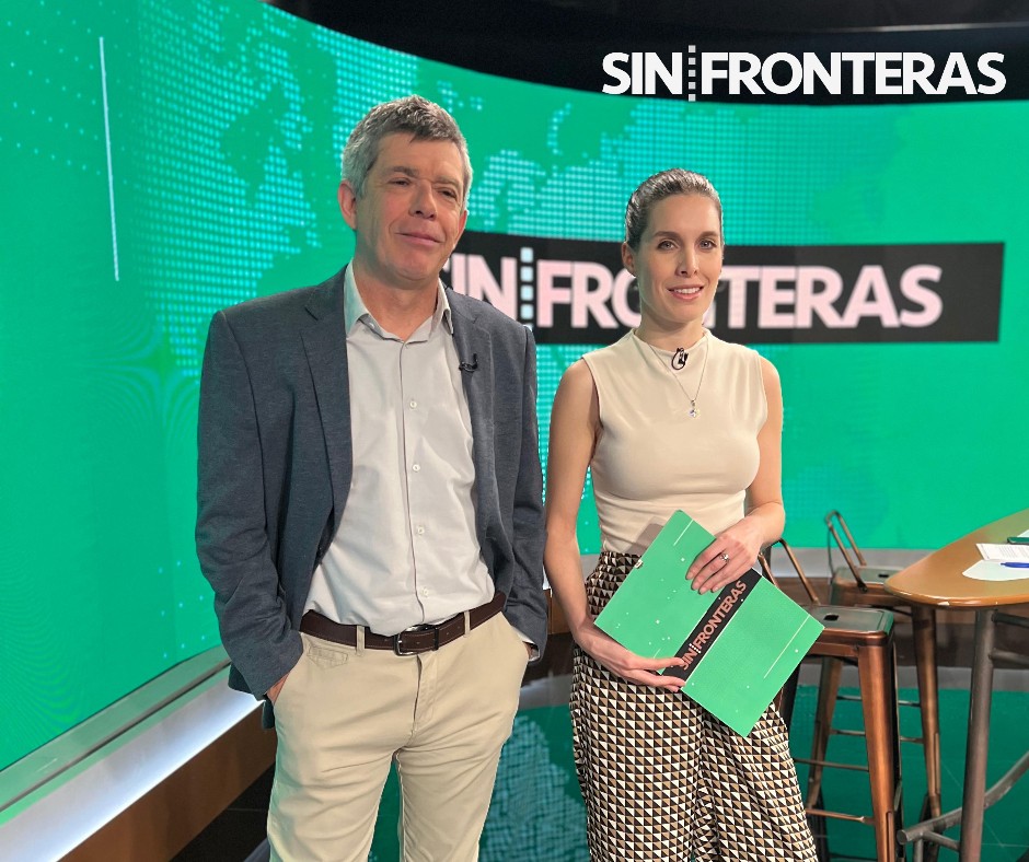 TVCIUDAD (@tvciudaduy) on Twitter photo #SinFronteras » Hablamos del sector agrario: ¿Cuánto peso tiene a escala regional y cómo influye la integración en su desarrollo?
Conducen <a href="/maisarasola/">Mai Sarasola</a> y <a href="/gabardstadler/">Alejandro Gabard Stadler</a>
Miranos:
📺 Canal 6.1
🔴 youtu.be/5DbcaTYEcSc
🌐 tvciudad.uy/vivo
📡 Cables y DirecTV 1194 #SinFronteras » Hablamos del sector agrario: ¿Cuánto peso tiene a escala regional y cómo influye la integración en su desarrollo?
Conducen <a href="/maisarasola/">Mai Sarasola</a> y <a href="/gabardstadler/">Alejandro Gabard Stadler</a>
Miranos:
📺 Canal 6.1
🔴 youtu.be/5DbcaTYEcSc
🌐 tvciudad.uy/vivo
📡 Cables y DirecTV 1194