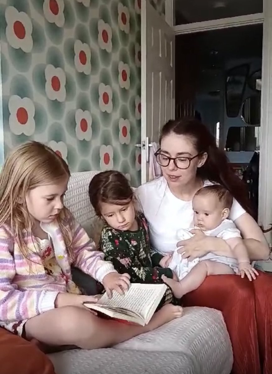 Nicola Smallcombe tweet media