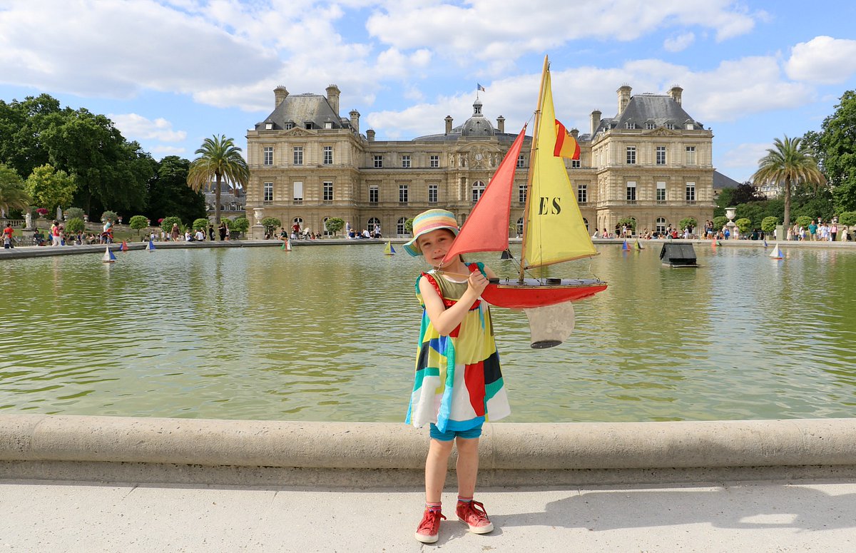 The_Doves's tweet photo. Planning a trip to Paris with the kids? Here are 20 fun ideas for what you can do while you're there 🇫🇷

https://t.co/G1EuIz4z8v

#Paris #France #familytravel https://t.co/MGa1YOM6Hd