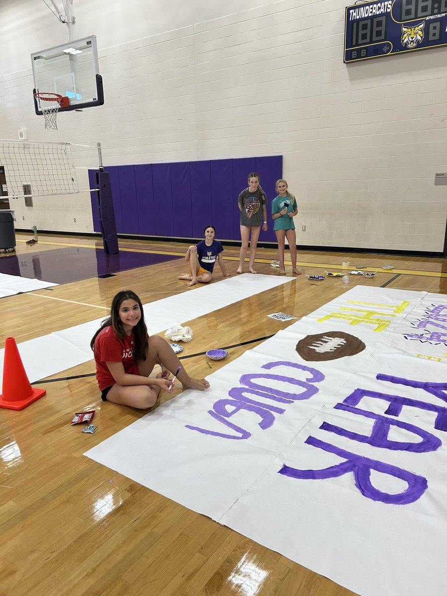TCATS_Athletics's tweet photo. RTMS Cheer Poster Party!!! @RTMSThundercats https://t.co/iIccW1wh6d