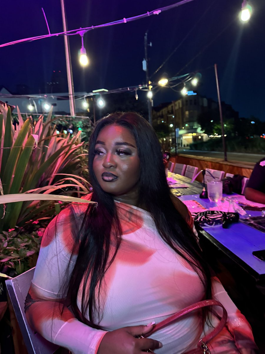 ROCHELLEOO17's tweet photo. Life lately 🥺 https://t.co/DOilMJZyx4