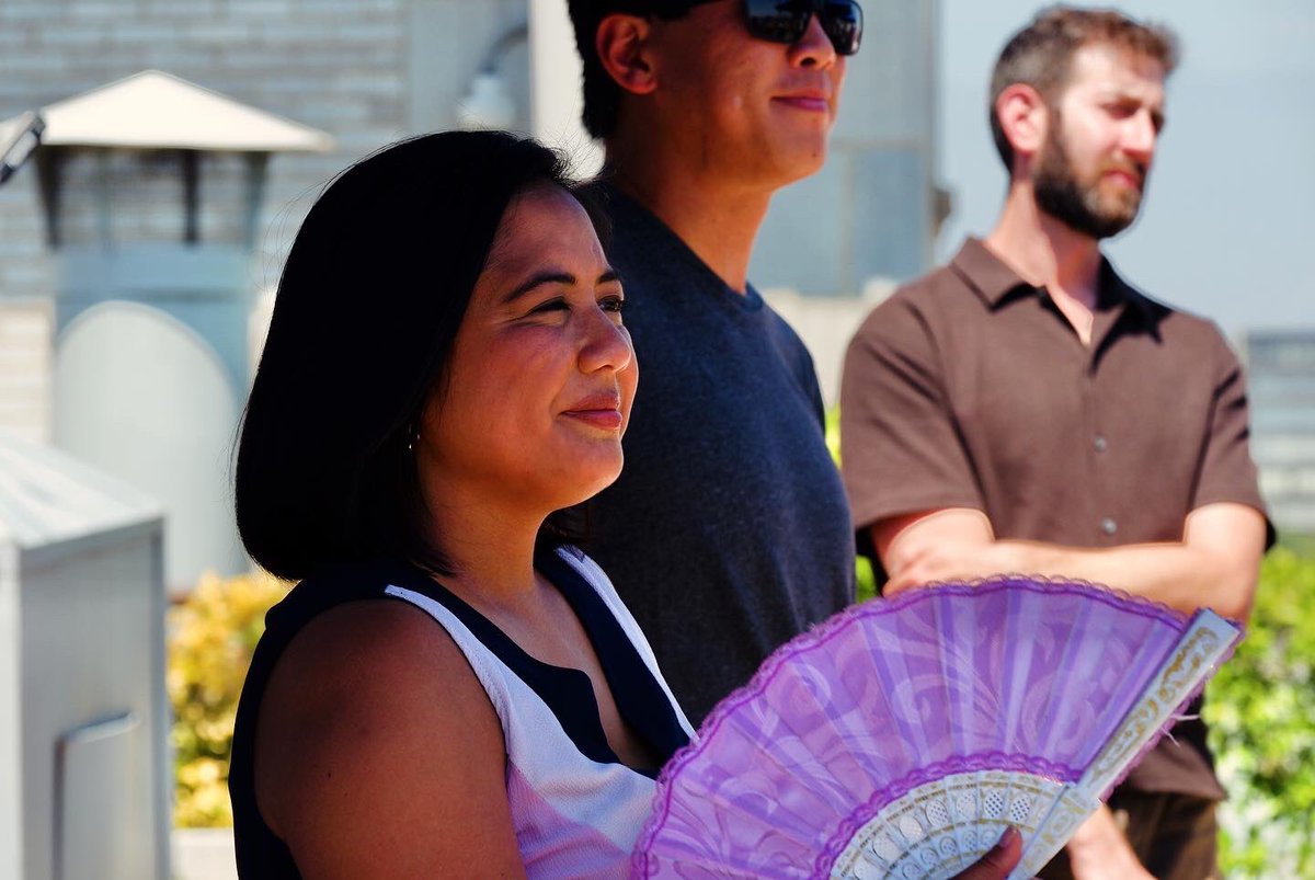 YsabelJuradoLA's tweet photo. #TeamYsabel is #DTLAstrong! Thanks to my neighbors on Hill St for a great rooftop hang! Want to host your own house party for our people-powered campaign? Sign up at https://t.co/aovBVYPRqs! 💜 https://t.co/l69BMnP1TW