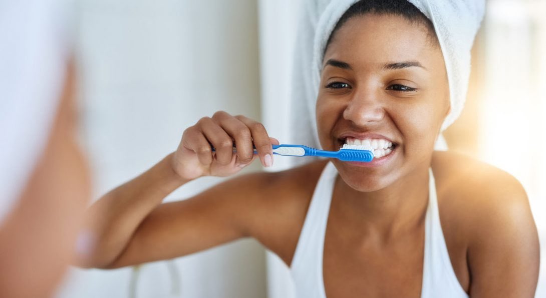 SwinneyDental's tweet photo. Tips for Cavity Prevention:
✔ Opt for fluoride-enriched tap water
✔ Maintain a balanced, nutritious diet
✔ #Brushandfloss twice daily
✔ See your #dentist regularly
#nocavities #smilecare #oralhealth https://t.co/M9LuJCFSxA
