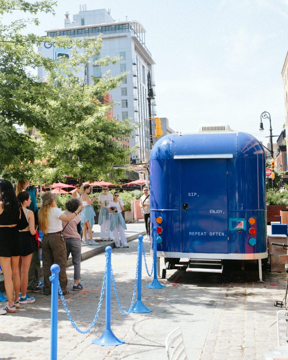 bluebottleroast's tweet photo. Our NOLA Summer Truck Tour is on a roll. We’ve been rolling through the streets from NYC to LA to Korea, and it’s been amazing having you join us.

Next stop: Malibu and Tokyo!

Catch you there! #NOLASummer

Photography by Moriah Ziman. https://t.co/BRjQxIKANh