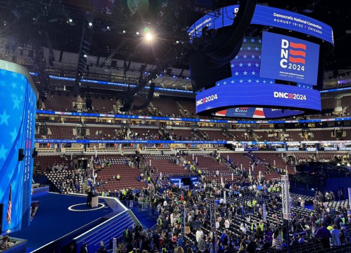 MAGAVoice's tweet photo. Kamala does NOT want you to share this Photo of how EMPTY it is at the DNC right now 😂 💀 🤣 

This is going to be a sh*t show https://t.co/5uH5BYsEOM