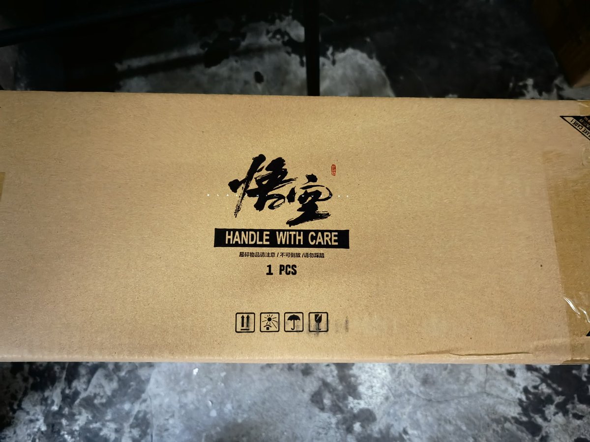 zholchn5's tweet photo. Only 3 hours！#BlackMythWukong
 Got my phsical deluxe edition☺ https://t.co/b8hB8GGh4A