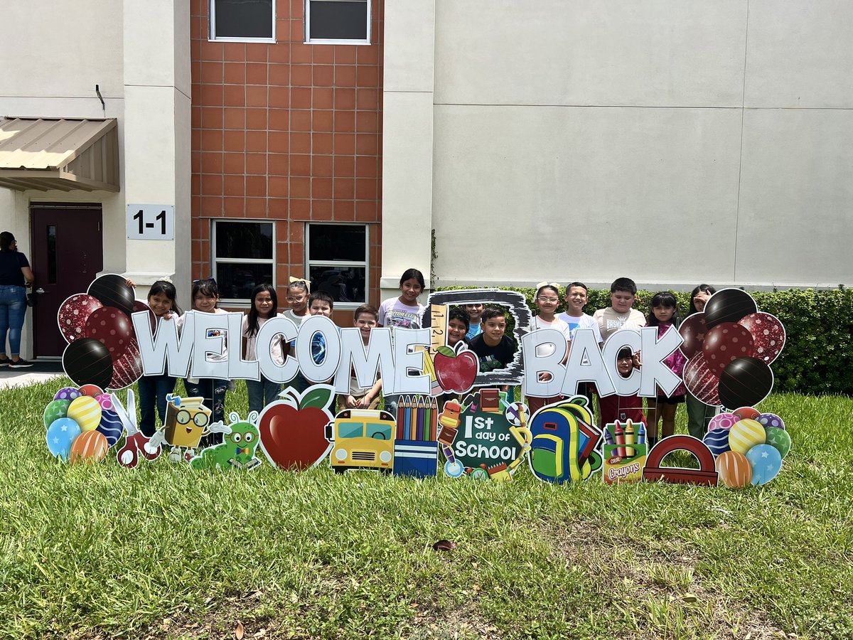 1st day of 3rd grade! Super excited to be back at work with an amazing group of students! <a href="/Wilson3rdGrade/">3rd grade</a> <a href="/warriors112/">Wilson Elementary</a> <a href="/Erikardz11G/">Erika G. Garcia</a> <a href="/Karime_Flores7/">Karime Flores</a>