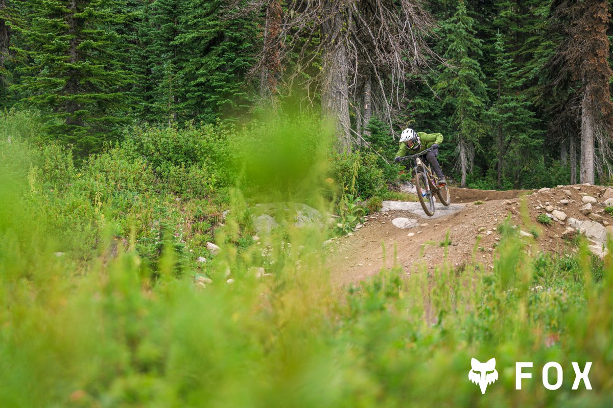💥 Fiv'r Fridays sponsored by <a href="/foxracing/">Fox Racing</a> just cranked up the stoke! With fresh rain soaking the trails, the dirt was grippy and prime for shredding, making Friday's races on Dark Roast ☕ epic 🔥 One more Friday left to send it! Full results here 👉 bit.ly/44sZ4J4