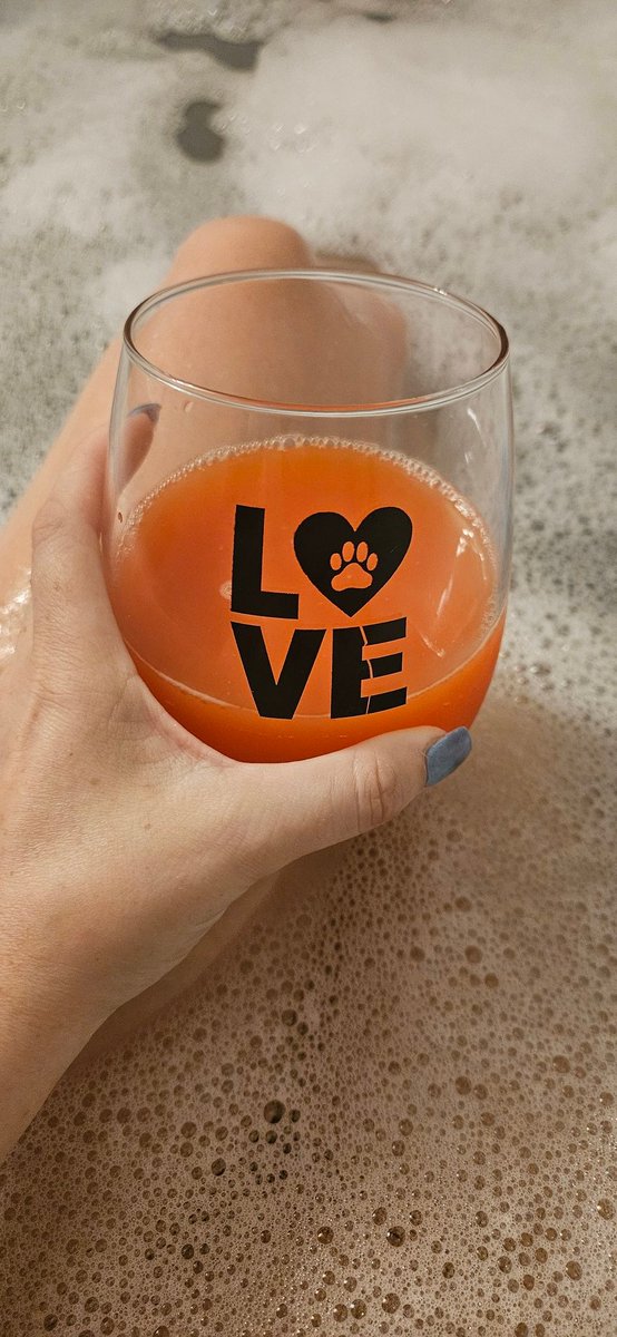 𝓛𝓪𝓾𝓻𝓮𝓷 ꨄ tweet media