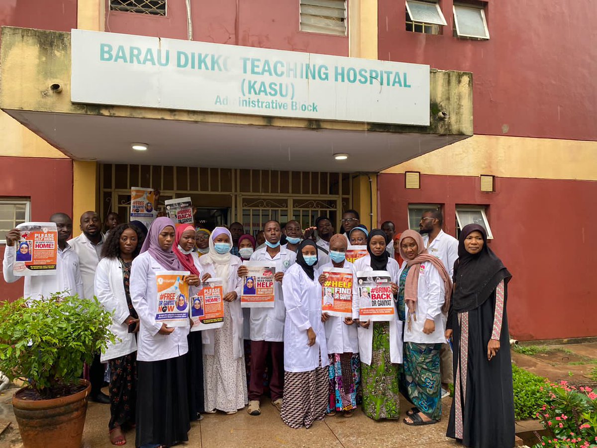 ARD_BDTH's tweet photo. Monday, 19th August 2024.

The ARD BDTH held her freedom walk round the hospital in solidarity, support and prayers for Dr Ganiyat Popoola.

We will continue to lend our voice until the needful is done, until Dr Ganiyat is out.

#FreeDrGaniyat
@nard_nigeria https://t.co/0XhS6fSSkS