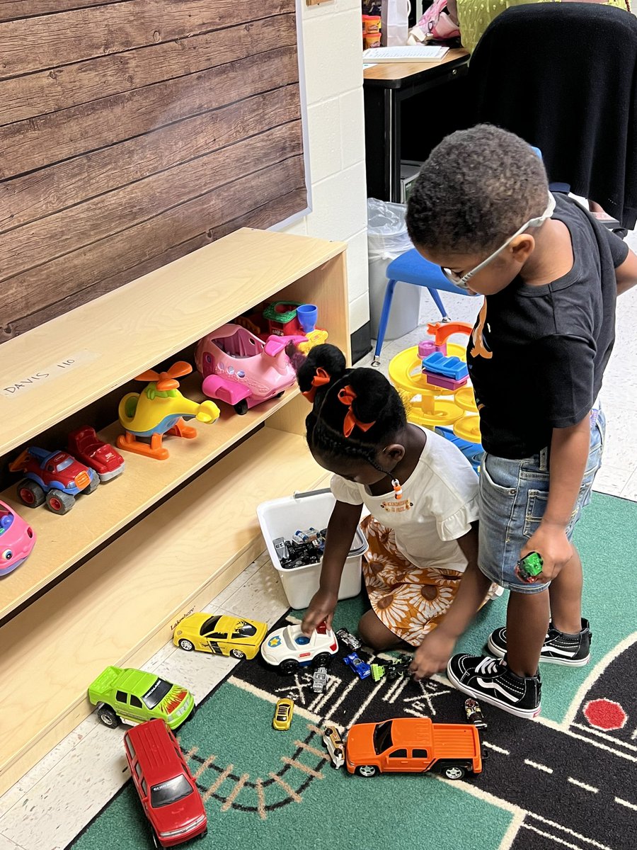 Christy Davis tweet media