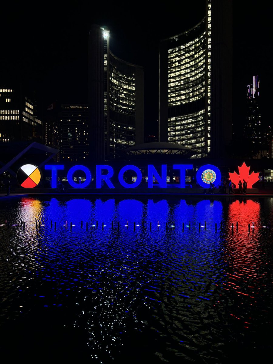 JftUe's tweet photo. I'm currently living in Toronto! Is there anyone else living in the same place? https://t.co/gO5FLKB8Mw