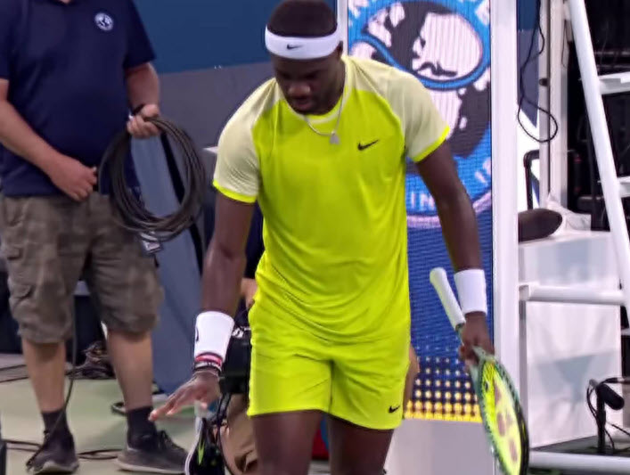 Too small Tiafoe for #Sinner
