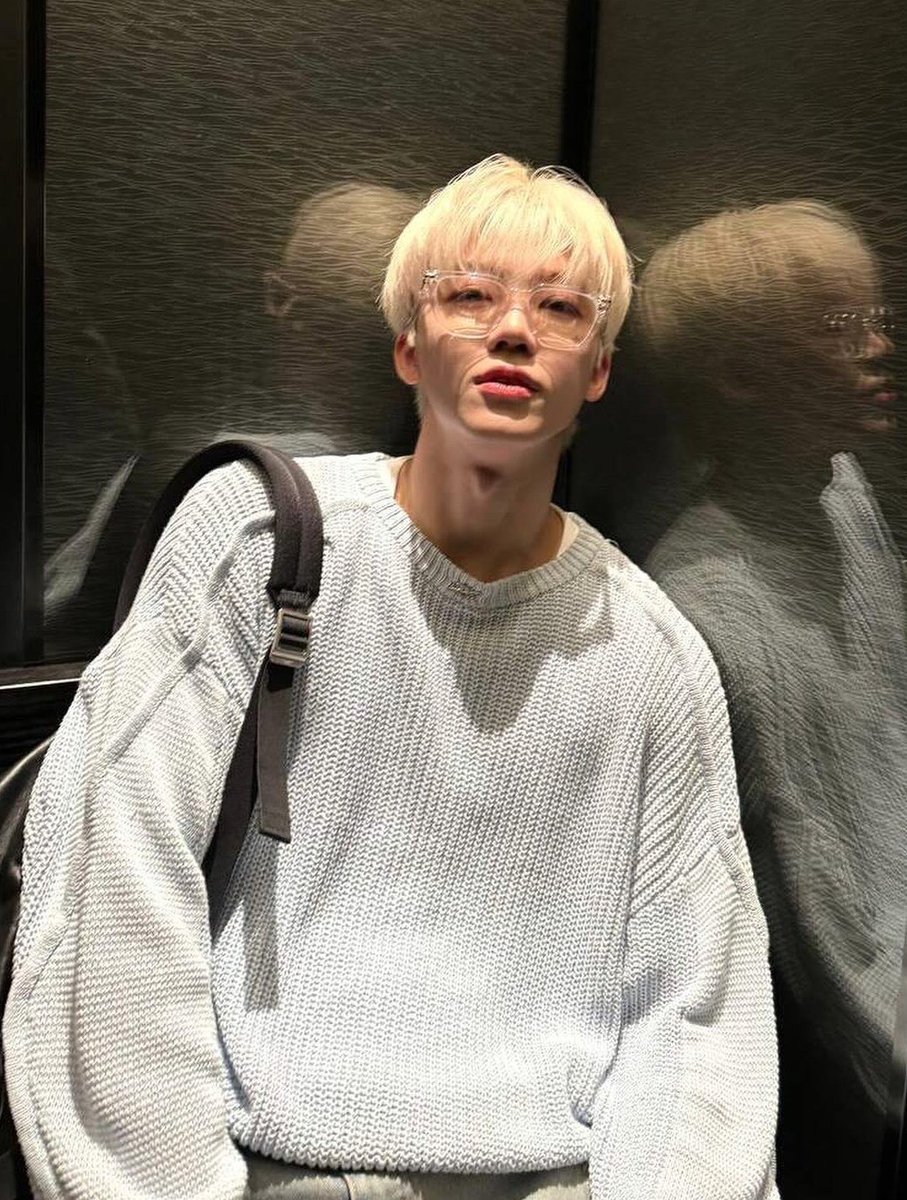 𝙮𝙤𝙪𝙧 𝙛𝙖𝙩𝙝𝙚𝙧 tweet media
