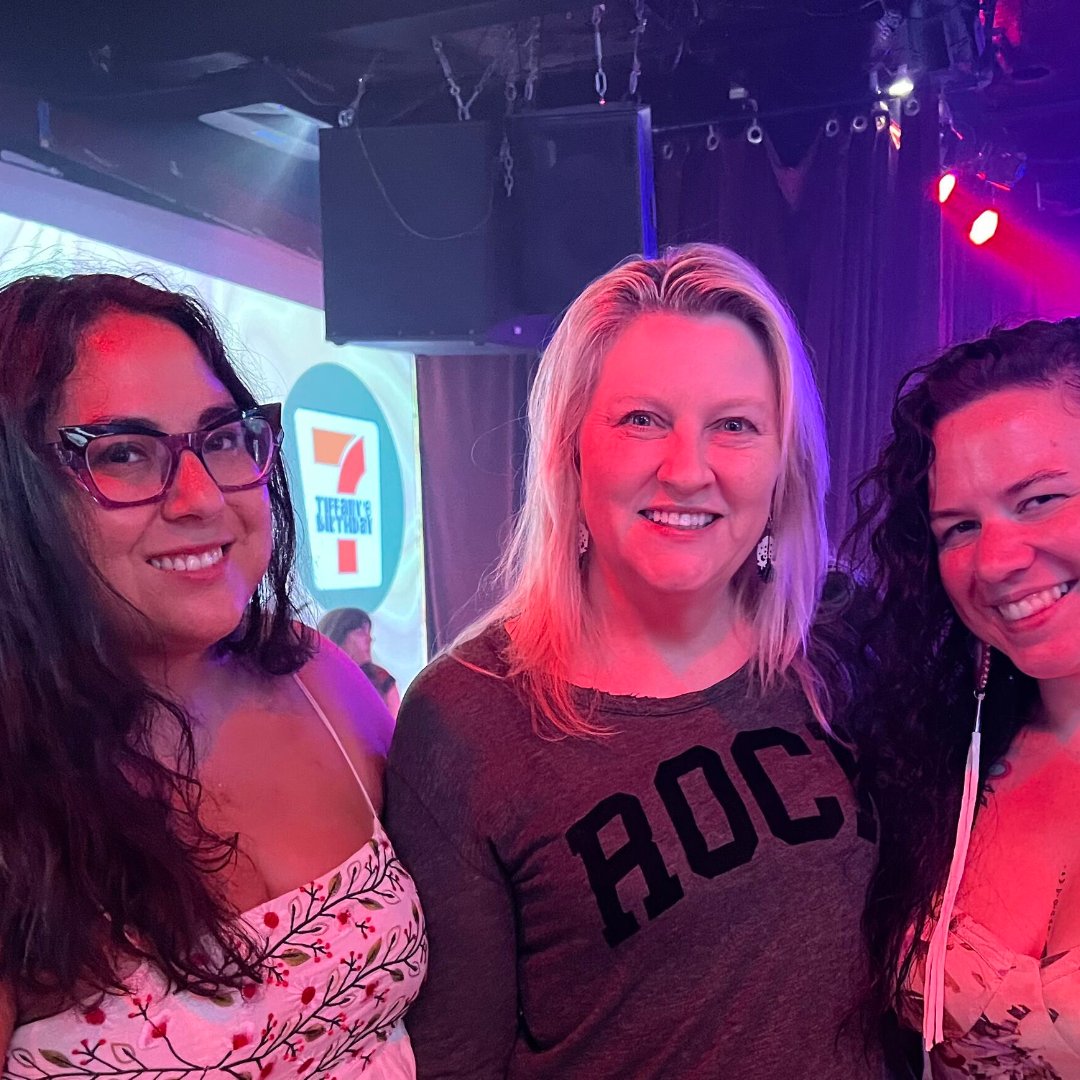 untamedrivermp's tweet image. A wonderful night out with my friend Miranda Due from @illuminative and the talented music composer and violinist Genevieve Gros-Louis Salamone of @theonewomansymphony!

@mirandadue
#Illuminative
#NativeWomen
#WomenInEntertainment
#OneWomanSymphony