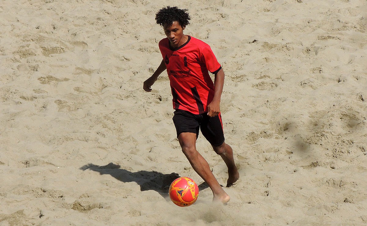 NEFT_BS's tweet photo. Logramos sumar +3 ante La Guaira Sport en la J11 de la Fase Regional de la @LigaFutvePlaya1 🙌🏖️⚽

❤️🖤❤️

📸 @ArCri_Group

#BeachSoccerVenezuela #FutbolPlaya https://t.co/Bpu4kS0d2q