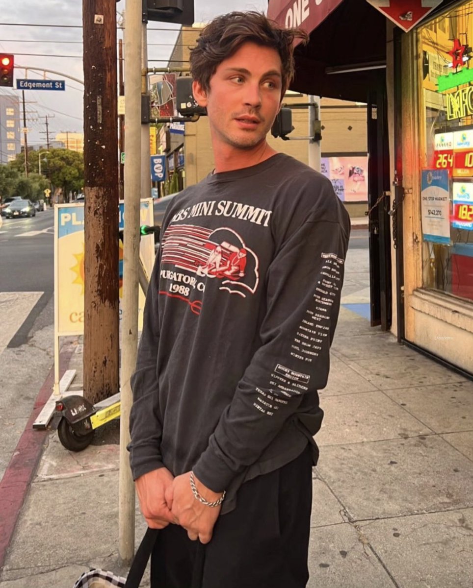 stylesgala's tweet photo. happy one year anniversary to this photo of logan lerman for those who celebrate https://t.co/5tlAY2I9UG