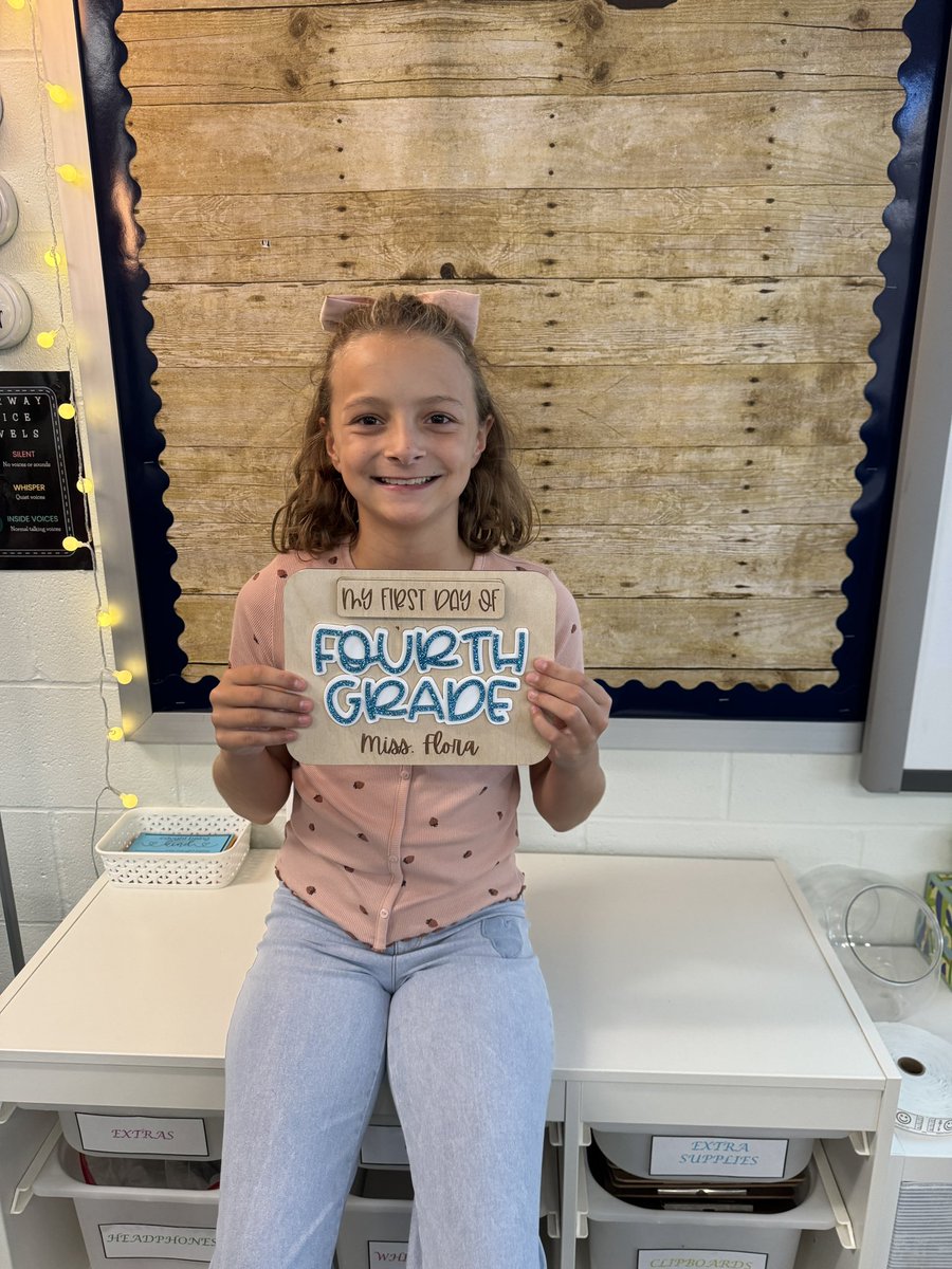 Kaitlyn Flora tweet media