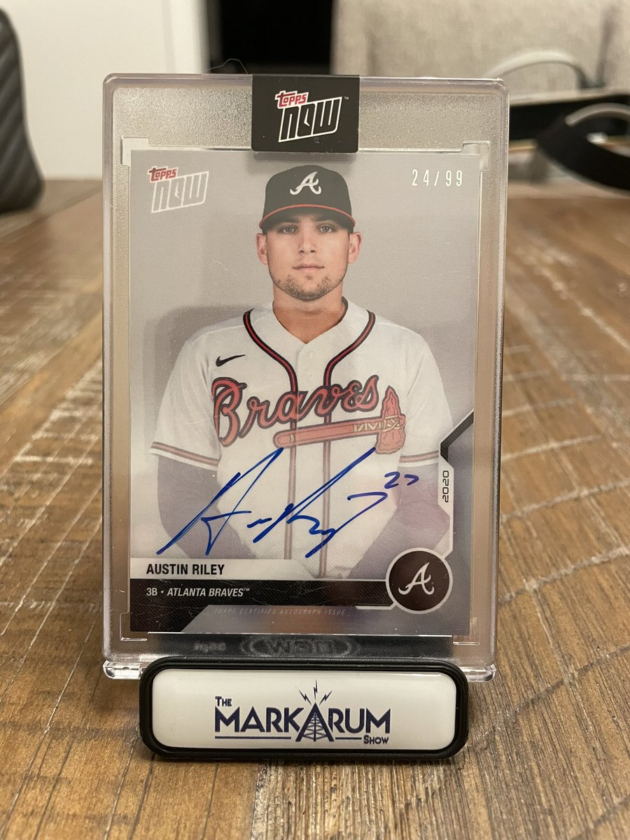 Since I don’t have any sage to burn, let’s try a giveaway to change our putrid injury luck. Follow, RT, etc… and I’ll pick a random winner tomorrow at 8pm eastern. #BravesCountry  🤞🏼🤞🏼🤞🏼