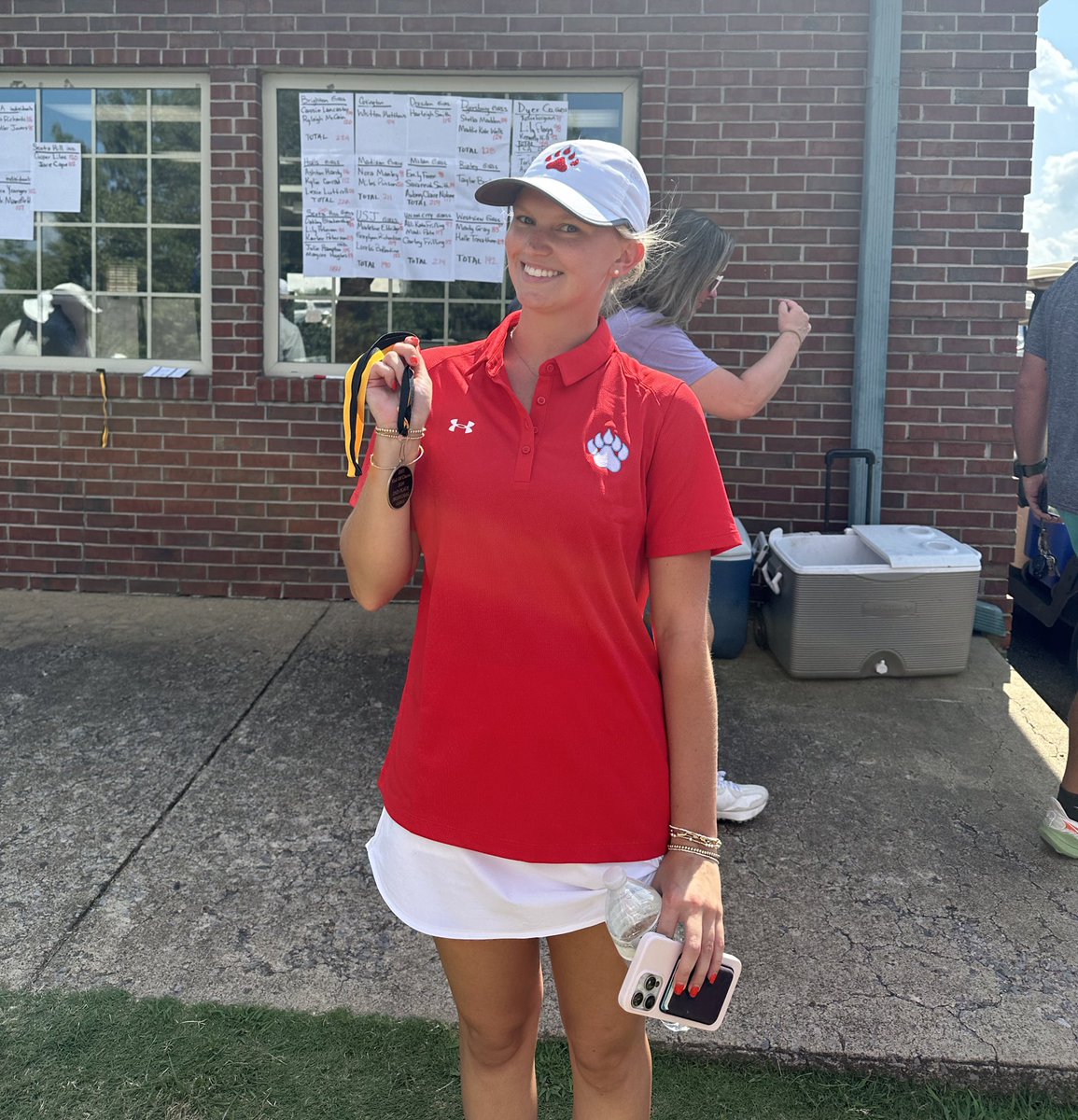 Madeline Eldridge had another strong showing with a 2nd place individual finish at the Farms today in Dyersburg!