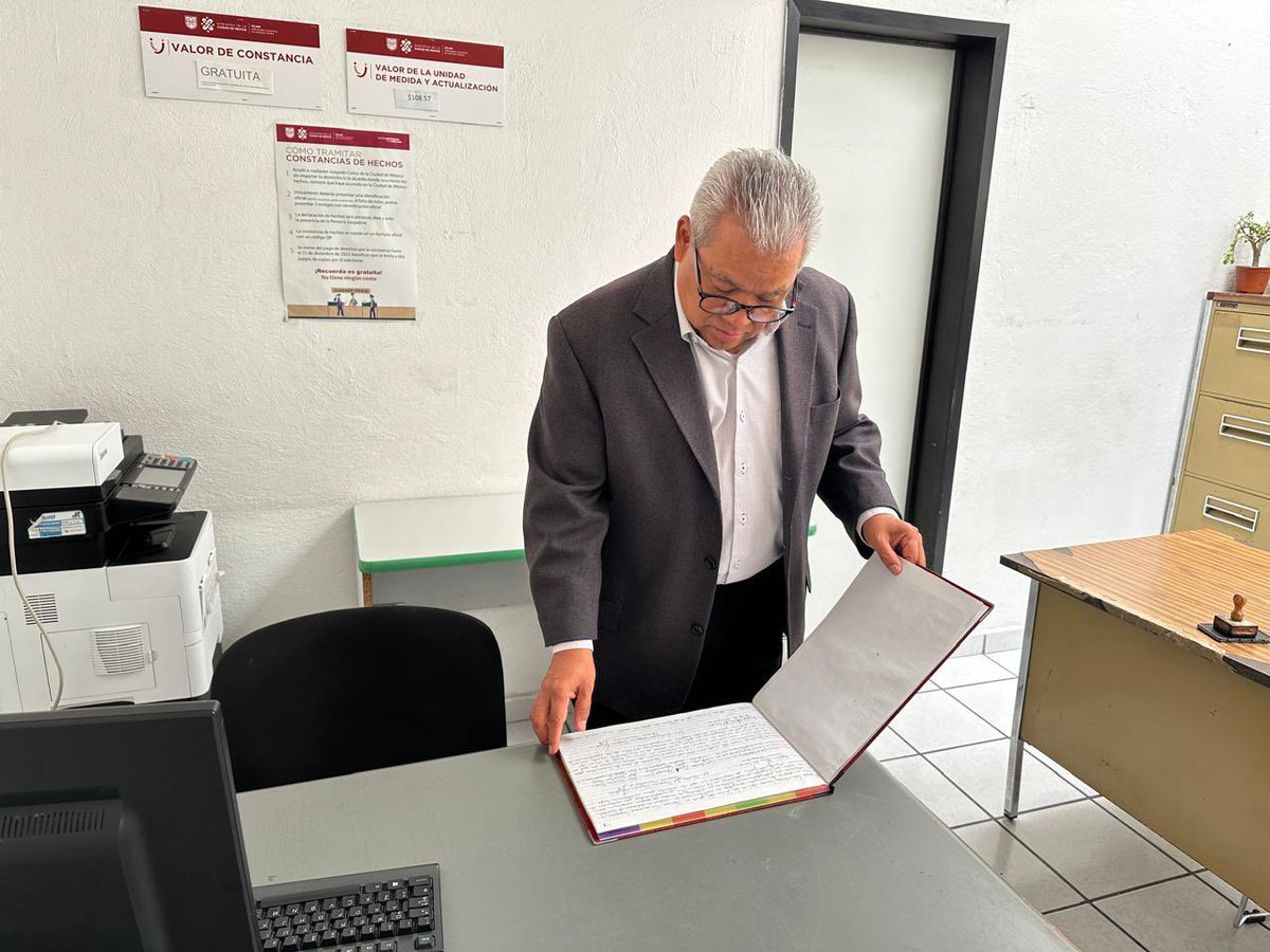 JusticiaCivica's tweet photo. #Supervisando 🔍✅
Visita de supervisión a #JuzgadosCívicos de Alcaldía Iztapalapa, con la finalidad de supervisar que estos se encuentren operando y el personal esté brindando una atención ciudadana adecuada 👍🏽
#NuevaJusticiaCívica
#GobiernoConAcentoSocial https://t.co/f8WzqTZMhW