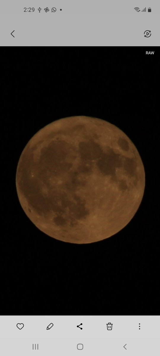 Luna del Esturión. <a href="/agomezmeteo_tve/">Andrés Gómez</a> <a href="/anamaria190977/">Ana María Herrero</a> <a href="/aquilatierratve/">Aquí la Tierra</a>  <a href="/ElTiempo_tve/">El Tiempo en TVE</a> <a href="/ElTiempoA3/">El Tiempo de Antena 3</a> <a href="/lasextameteo/">La Sexta Meteo</a> <a href="/fcocachometeo/">Francisco Cacho</a> <a href="/sibilafc/">Silvia Ferrer</a> <a href="/TiempoCyLTV/">El Tiempo en CyL</a> <a href="/meteosegovia/">Adrián Escobar</a> <a href="/martinraul16/">Raúl Martín☀️⛈🚴🏼‍♂️🎄🌟</a> <a href="/tomeandres/">Andrés Tomé</a>