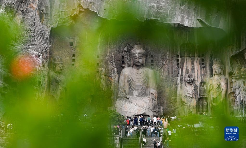 PDChinese's tweet photo. 【國家文物局：中國重要石窟寺重大險情基本消除】國家文物局19日消息，經過70多年的努力，中國重要石窟寺重大險情基本消除。石窟寺是中國文化遺產的重要類型之一。國家文物局組織開展的中國全國石窟寺專項調查結果顯示，全國共有石窟寺2155處，摩崖造像3831處，共計5986處。 https://t.co/tEpESXKXaE