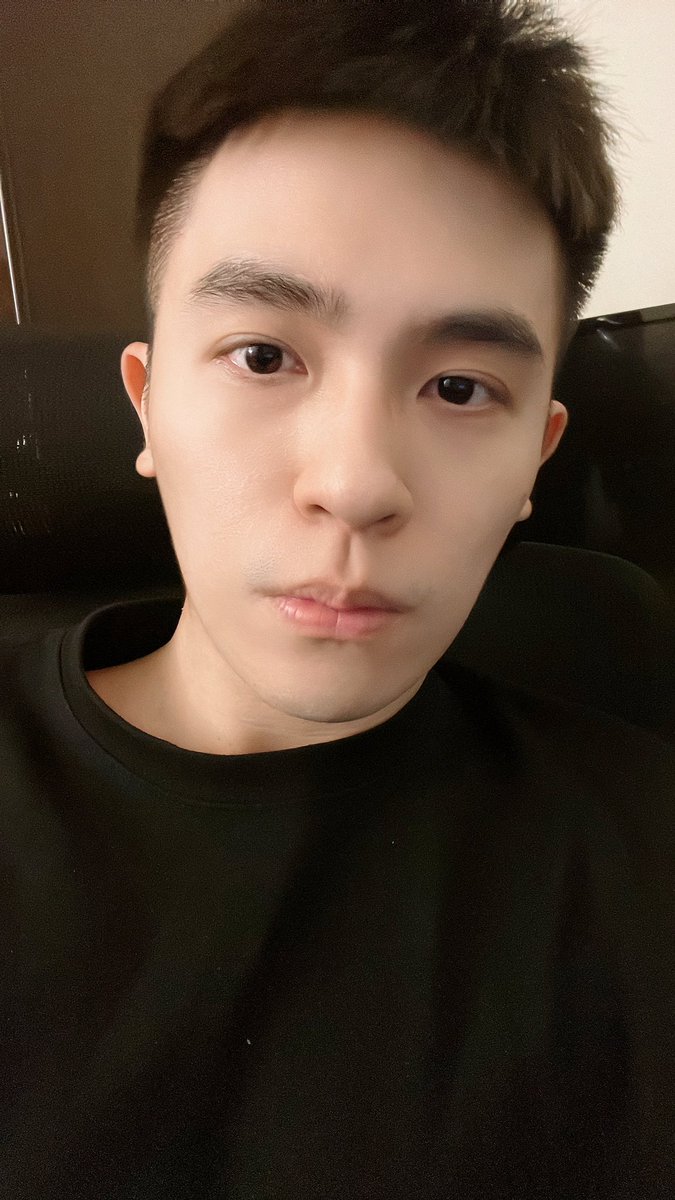 囡 (@shanliangsohard) on Twitter photo 