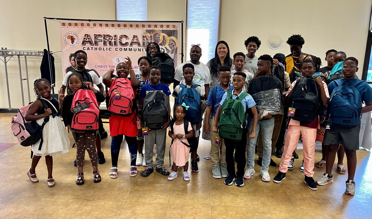 SFPartnersAACPS's tweet photo. 🎉 Had an incredible time at the Afro Community Event! 🌟 It was amazing to see our AACPS international families and ELs students come together as they prepare to go back to school. Here’s to a year of  #BelongGrowSucceed together! 📚✨ #BackToSchool #IPCLA #AACPSAwesome https://t.co/UbXydTfSJM