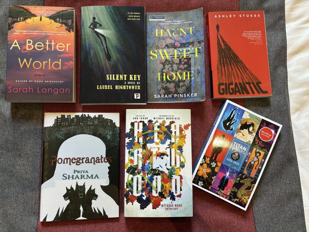 Random <a href="/Glasgowin2024/">Glasgow 2024, A Worldcon For Our Futures</a> pics Vol 1. Better late than never!