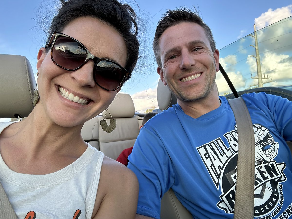 MattTravnik's tweet photo. When it’s #LydiaDay (not her birthday) you get custard and put the top down cuz she wants too! #Godsavethequeen! #shehasherownday #youreinthepresenceofgreatness 👸🏻 👑 https://t.co/mGaZlyU7x3