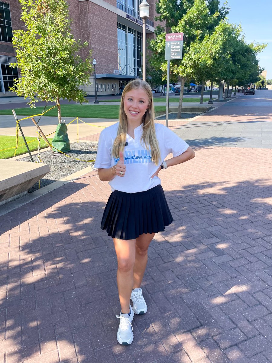 ADDISON IS A SENIOR, OH MY!!! Day 1 for this Aggie Senior, enjoy the journey ❤️ <a href="/addisondelay/">Addison DeLay</a> <a href="/Austin03D/">Austin DeLay</a>