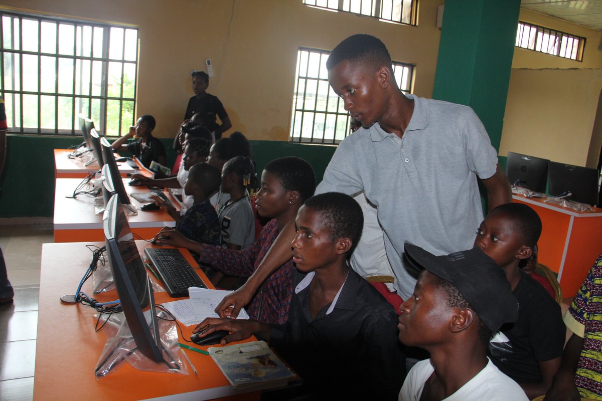 Empowering vulnerable communities in Yala with <a href="/ParadigmHQ/">Paradigm Initiative (PIN)</a> #LIFELegacy 10-week training program!  Providing critical life &amp; digital skills, plus technical skills for #JAMB exams. Thanks to Hon. Godwin Offiono's support, we're bridging the gap &amp; empowering youngsters for success!