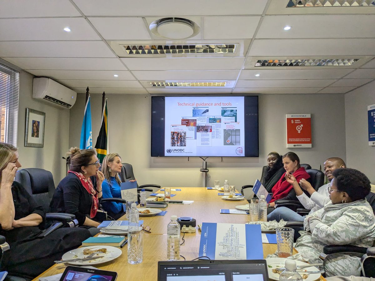 GermanyinSA's tweet photo. Our team recently visited the #COSUP (Community Oriented Substance Use Programme) in Mamelodi in support of @UNODC's effort to advance harm reduction. 🇩🇪 is one of the major contributors @UNODC with approx. R200million of extra-budgetary contributions for projects. #GermanyinSA https://t.co/bOYonkSRST