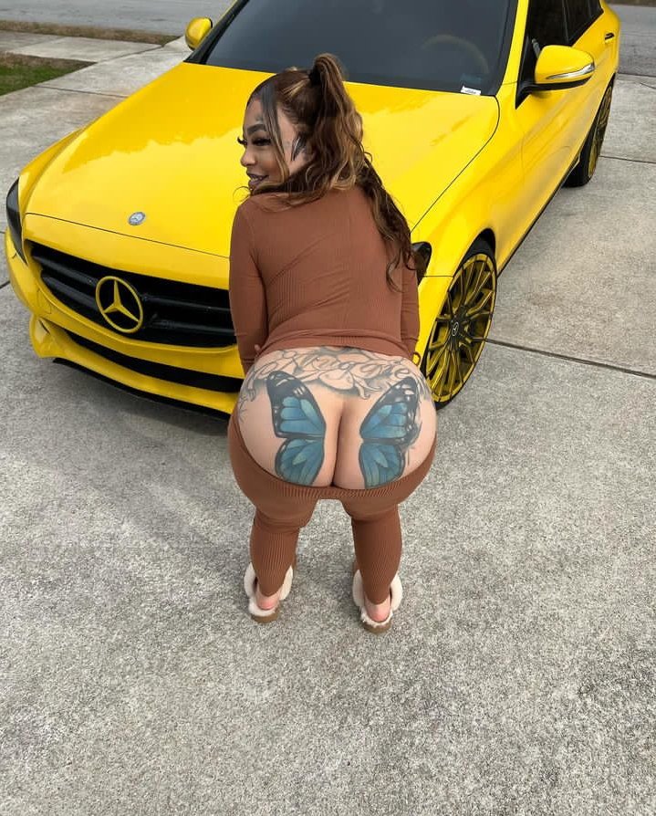 🍑💛🍌hop in... Let's ride boo ?
