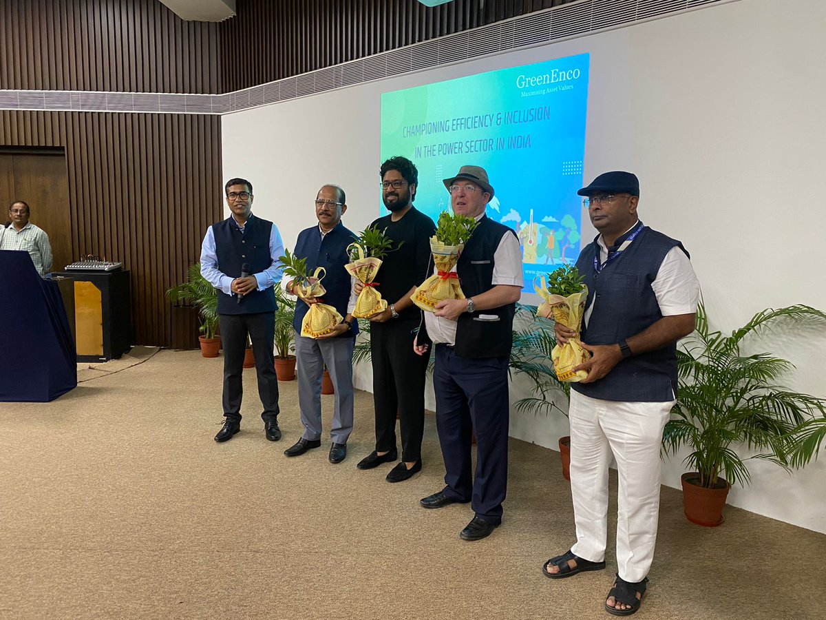GyaneshC's tweet photo. Yesterday's @GreenEnco workshop on efficiency &amp; inclusion in #India's #powersector was a crucial &amp; timely endeavor.  As the world grapples with climate crisis, such platforms for dialogue &amp; innovation are essential. Vikram Solar was proud to be part of this conversation https://t.co/as32taS42q