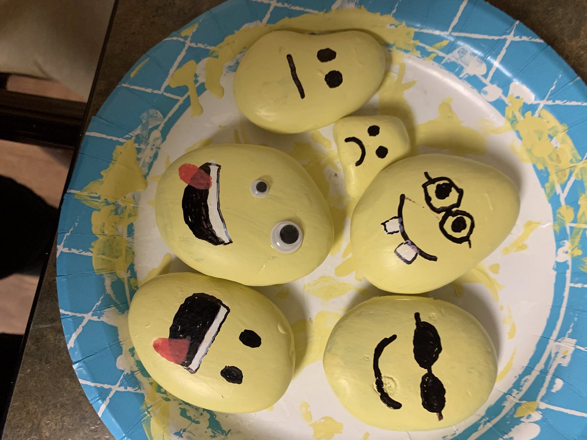 BearroristJodi's tweet image. Emoji rocks