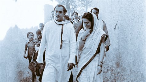 taj_india007's tweet image. On the birth anniversary of former Prime Minister Bharat Ratna Shri #RajivGandhi ji, I pay homage to him who sacrificed his life while serving the country

Rajiv Ji laid the foundation stone of #ModernIndia, he took important steps in bridging the 20th &amp;amp; 21st centuries

🙏🙏
