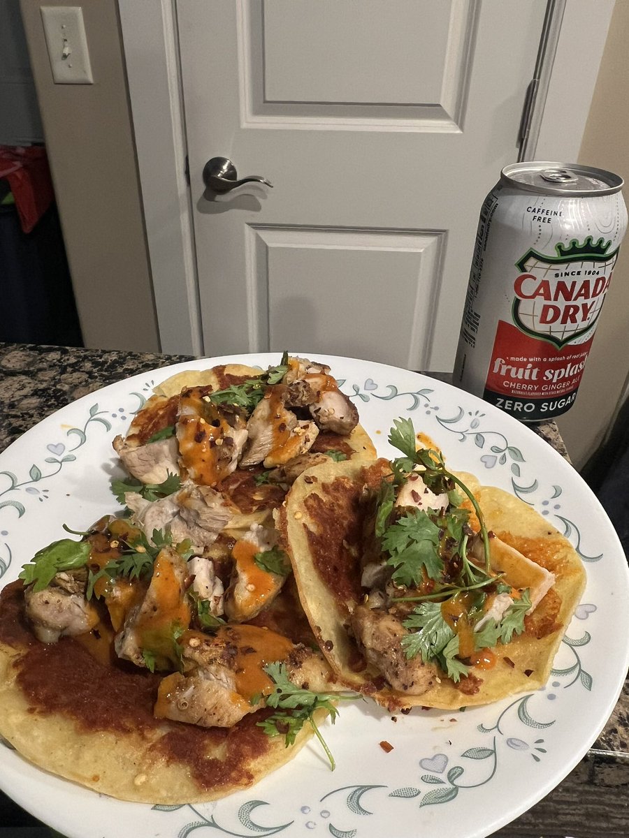 hubert plant emoji tweet media