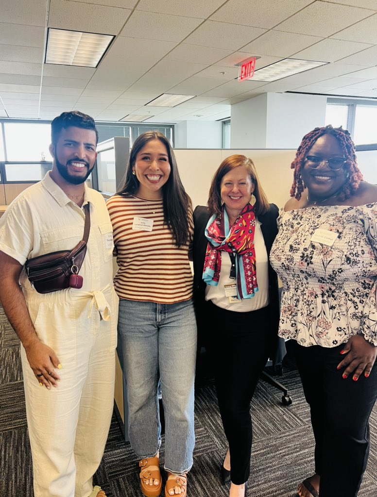 mariehmartin1's tweet photo. Excited to welcome new &amp; returning #VandyMPH students to campus! These promising #publichealth leaders are going to change the world! 💫 #AnchorDown @vuglobalhealth @VUHealthPol @VUMC_IMPH @VUmedicine @drmhaliyu @espitzrose @VanderbiltU https://t.co/TM6I4hDtZf