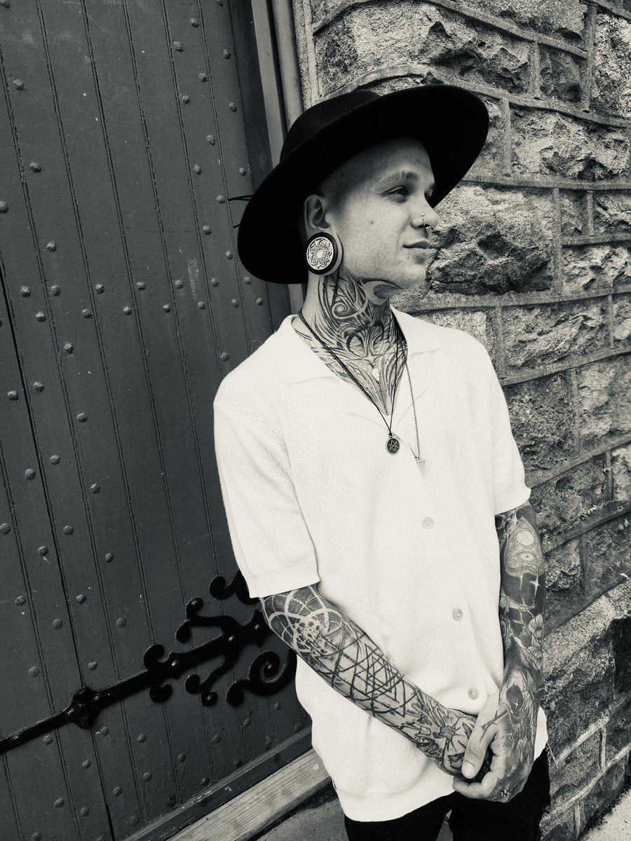 plugz_'s tweet image. I rarely use twitter anymore, it was mainly for gaming, streaming and music stuff but now I rarely ever stream. UPDATE; life got really good and great out of no where. I’ve just been living life as much as I can. Hope everyone is doing well! I’m sure I’ll stream again eventually