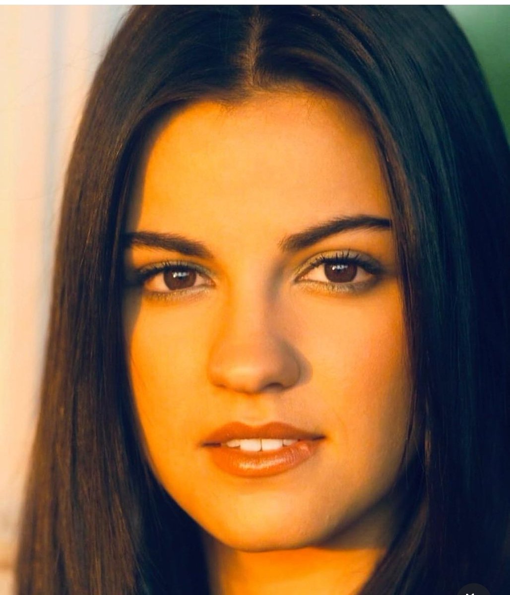 centralmaitebr's tweet image. — Mais algum perronito chorando por aí? 

A Maite acabou de postar um texto lindo no Instagram e a adm está super emocionada 🥺♥️

@maiteperroni 20 años contigo y vamos por más!