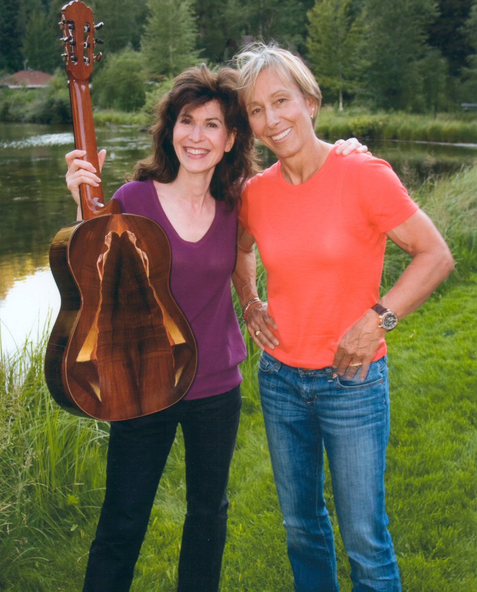 SharonIsbin's tweet photo. Celebrating w/ @Martina Navratilova in #Aspen this day Aug 2015 the DVD/Blu-ray release @PBS/@ampublictv documentary "Sharon Isbin: Troubadour" w/ Martina's fab interview filmed @aspenmusic #amfs! Stream film:
https://t.co/bjlKHrJzUT
#guitar #classicalguitar @acousticguitarmag https://t.co/Jym0PBnfap