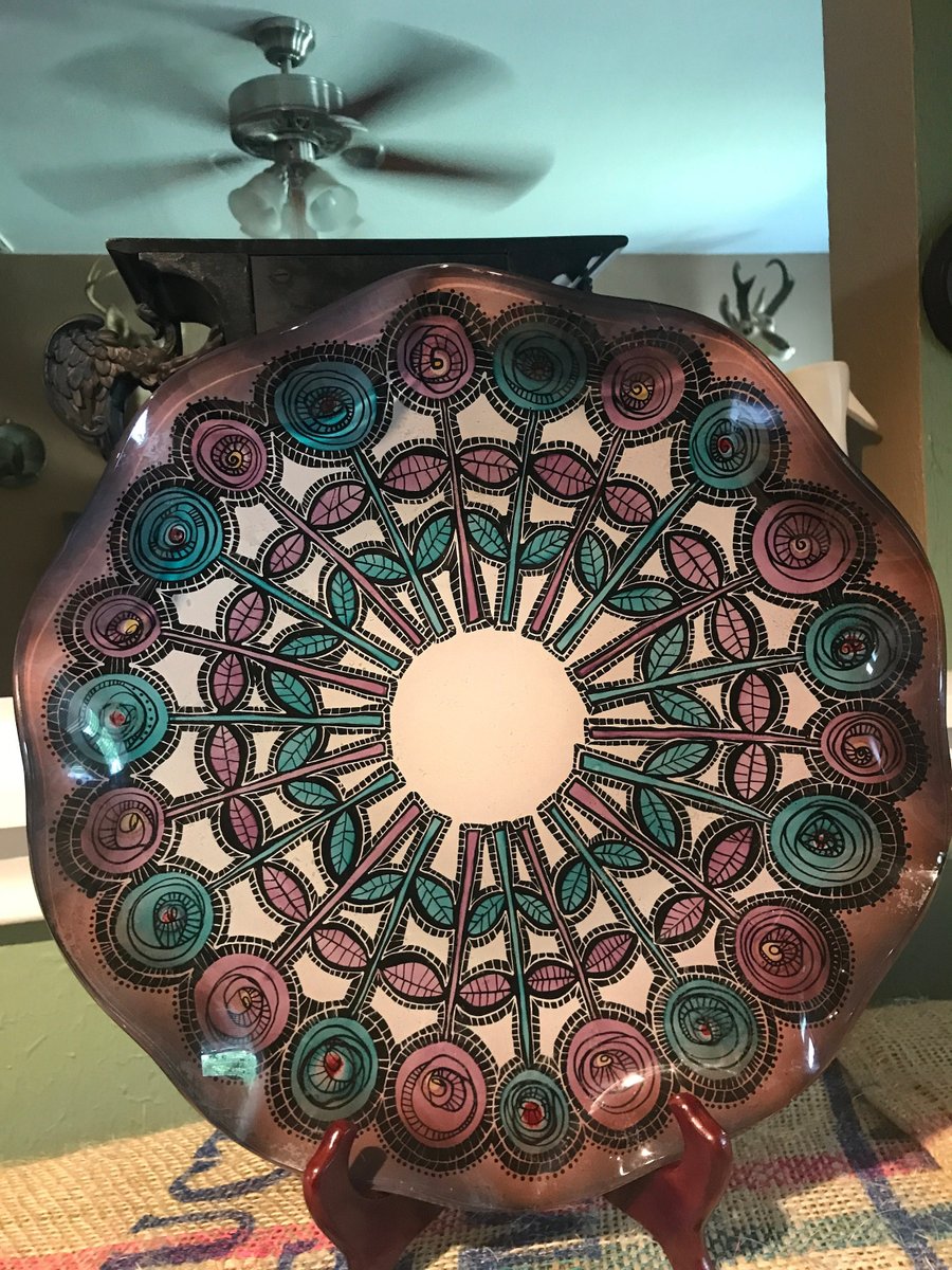 dammier_lizette's tweet image. Vintage 1950's Carlo Pagani Scalloped Edge Glass Flower Plate tuppu.net/faa35514 #doyourememberwhen #FlowerPlate