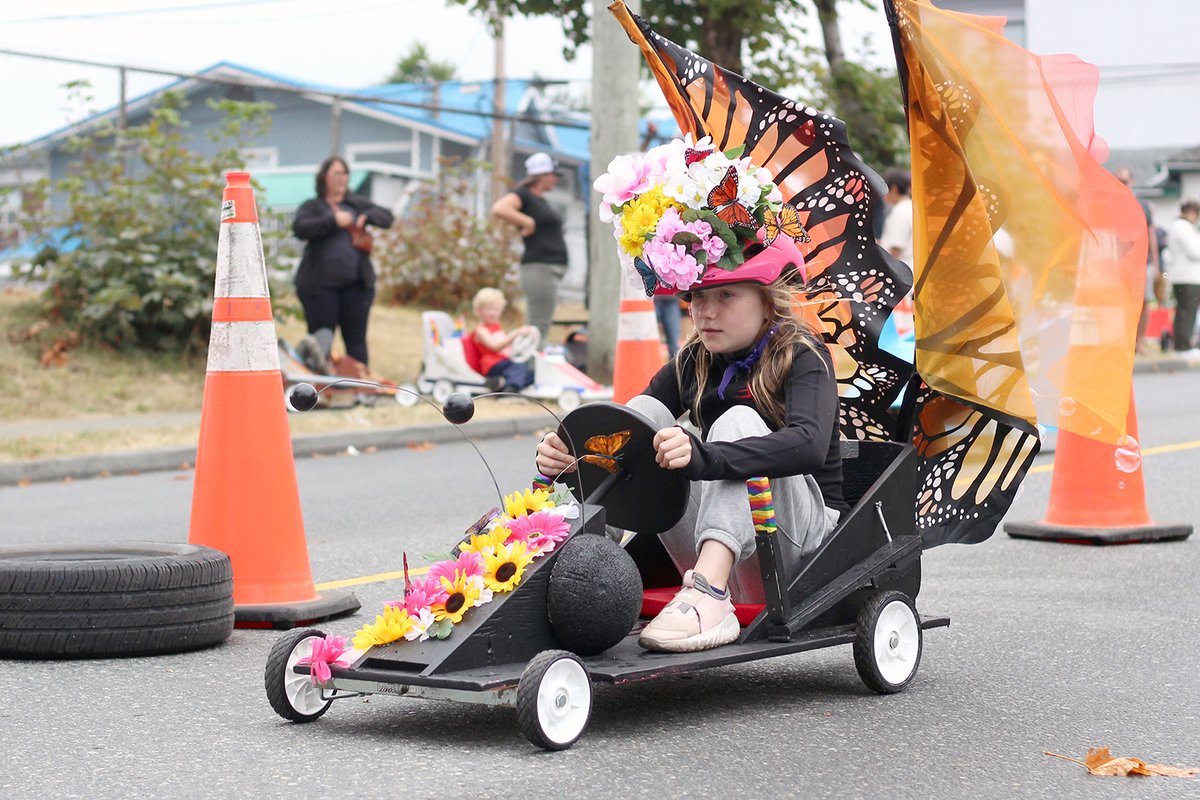 Racers hit high speeds at Hub City Soapbox Derby fundraiser in Nanaimo… nanaimobulletin.com/community/soap…
#soapbox #derby