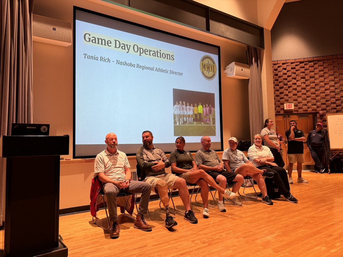 Mid-Wach League Fall Preseason Coaches meeting at Hudson tonight! Great to see all of our new league coaches. Thank you to Spencer, Lincoln, Leanne, Mike, Shelly, and Bobby-Jo for being on our panel. ⚽️🏈🏐🏑⛳️🎽