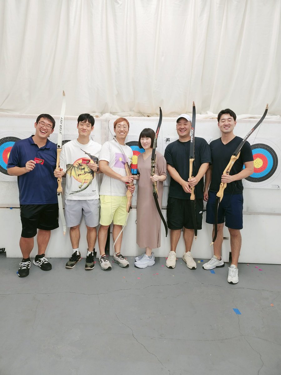 chrpark94's tweet photo. Archery with tennis friends today! 🏹🎯Last time I shot an arrow was in middle school so I definitely forgot everything. Not that I was any good then either 😂 looking forward to the next outing https://t.co/ZfCZKIMrUN